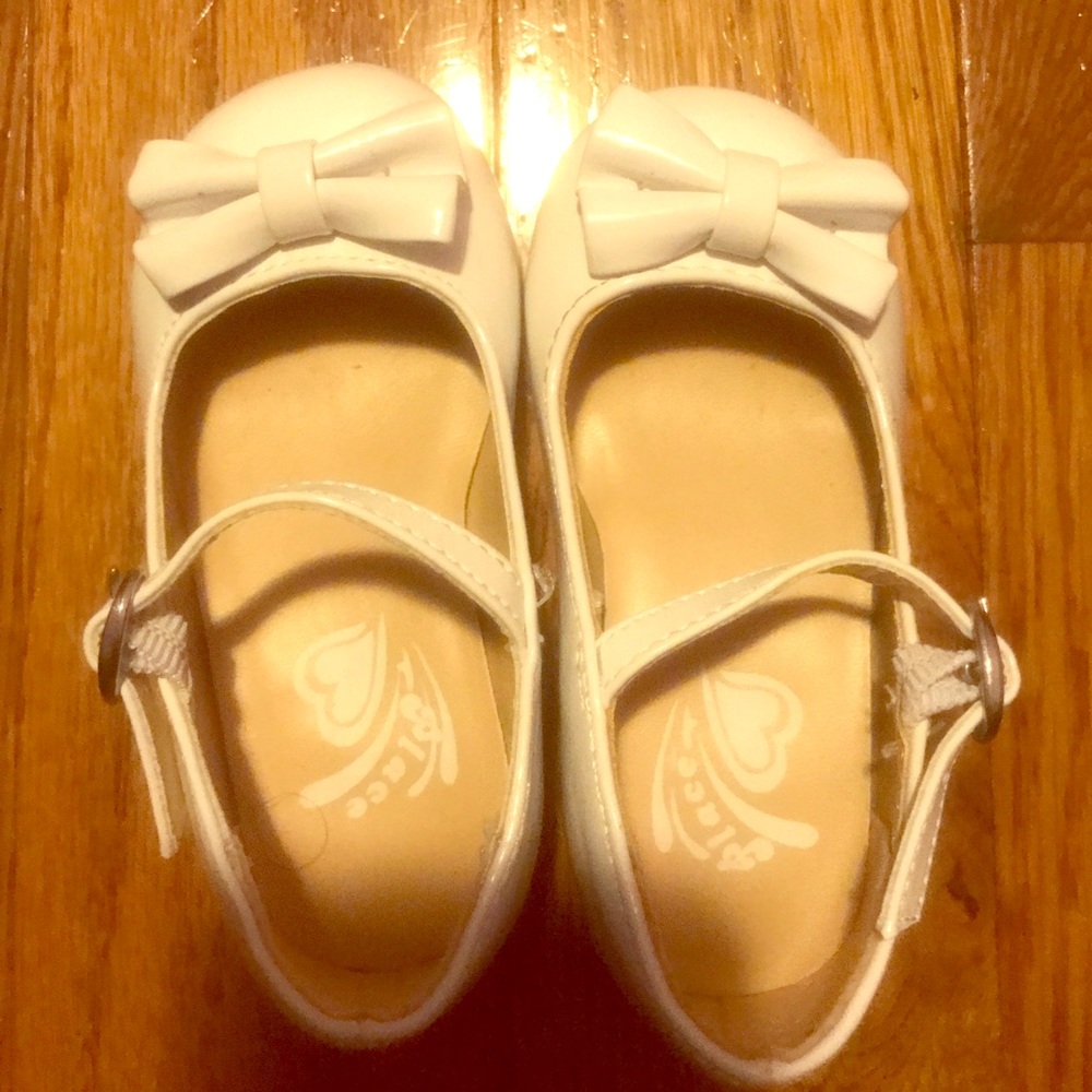 Kitten heel Mary Janes