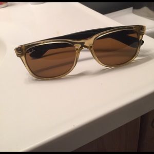 Ray Ban new wayfarer sunglasses