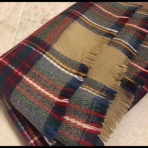 Trendy checkered blanket scarf