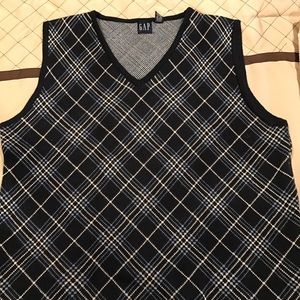 Sweater vest
