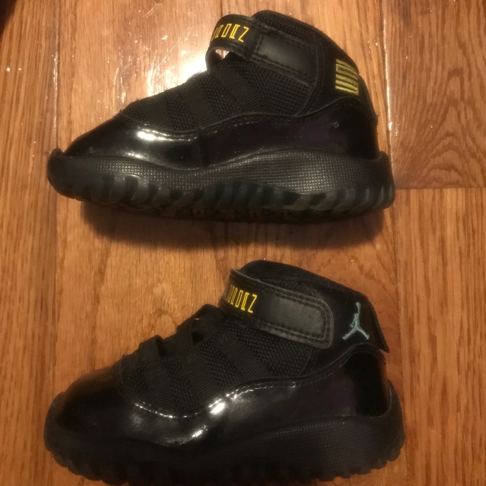 Jordan 11s