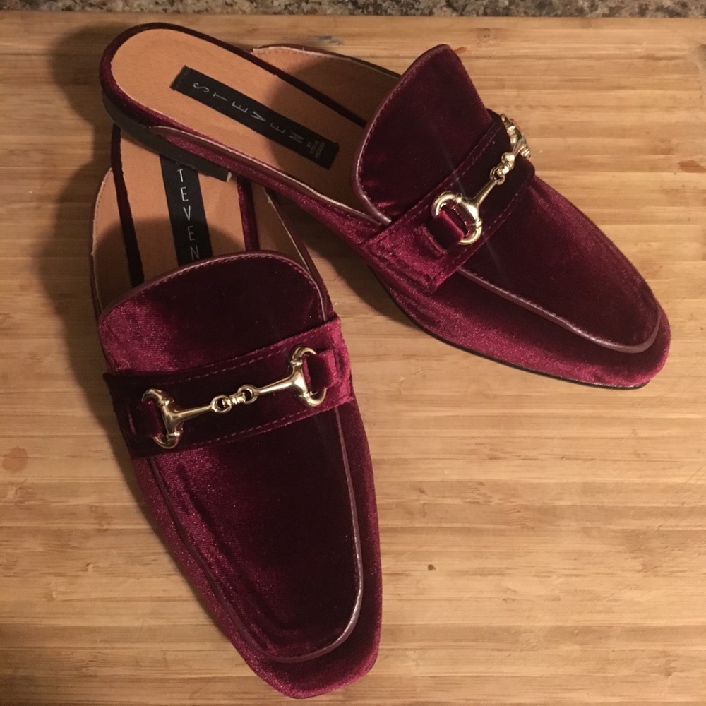 NEW RAZZI Steve Madden Slipper SZ 8