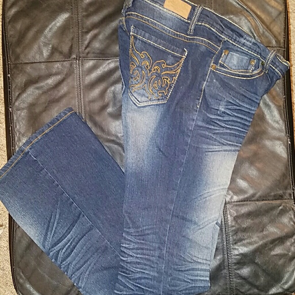 Jeans - Picture 2 of 8