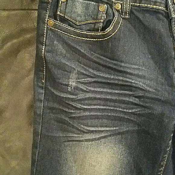 Jeans - Picture 7 of 8