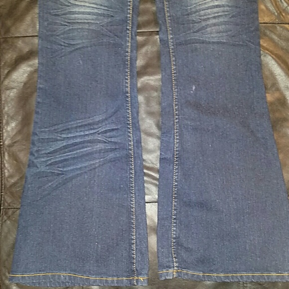 Jeans - Picture 8 of 8