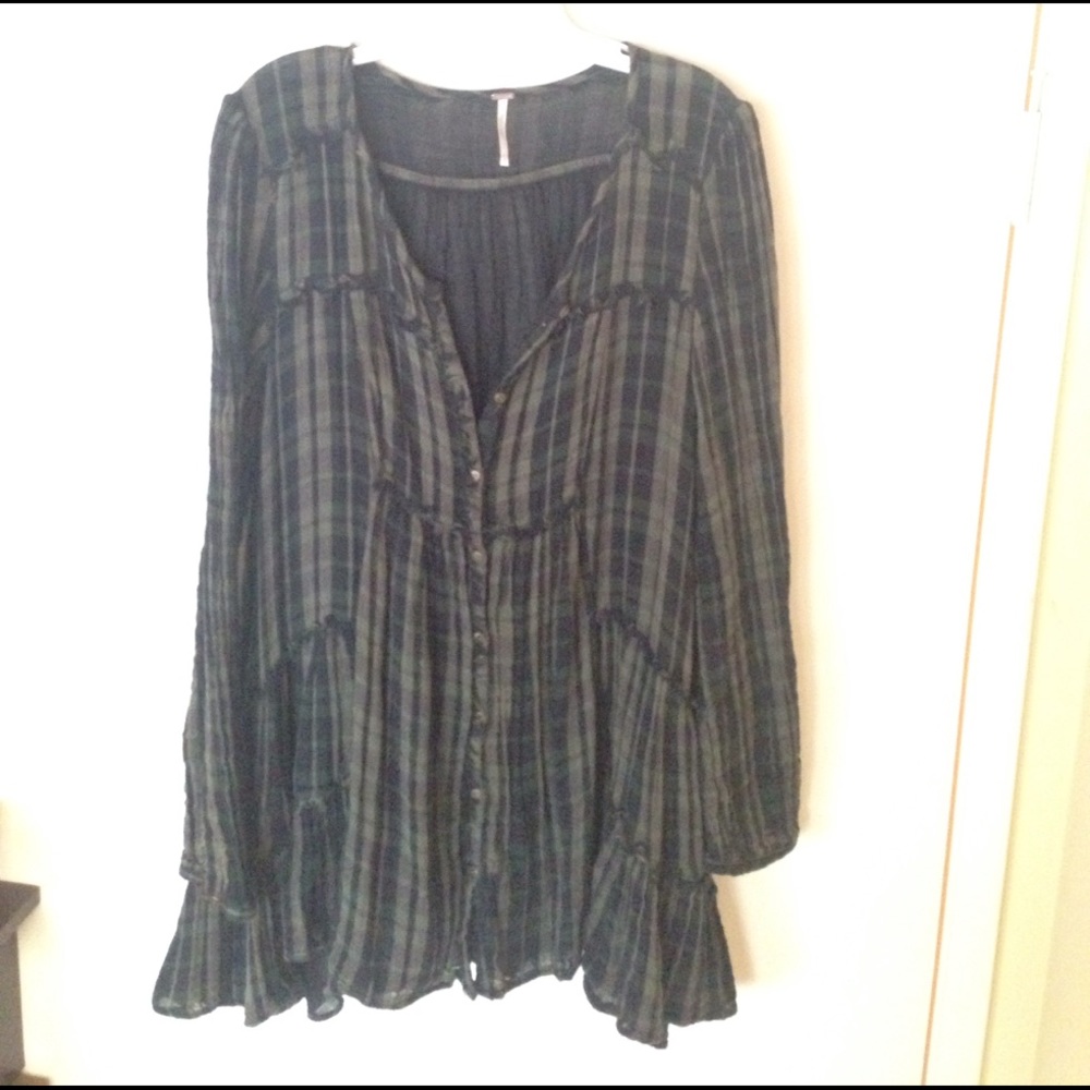 Free People  green and black plaid long sleeve top