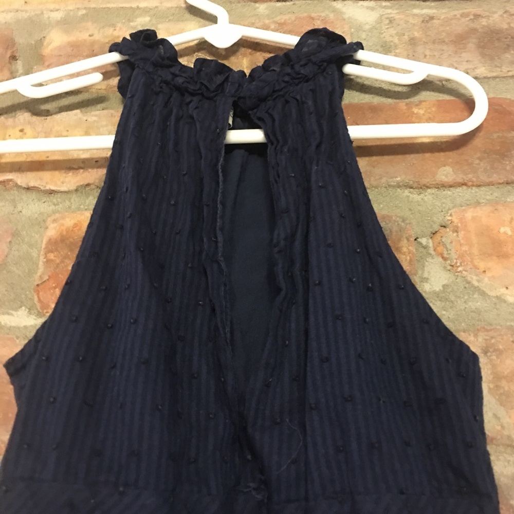 Keyhole Back Dress - Picture 4 of 4