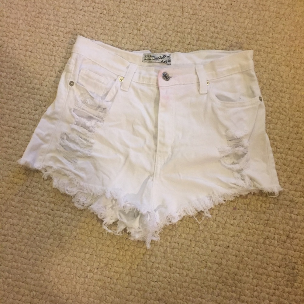 White high waisted shorts