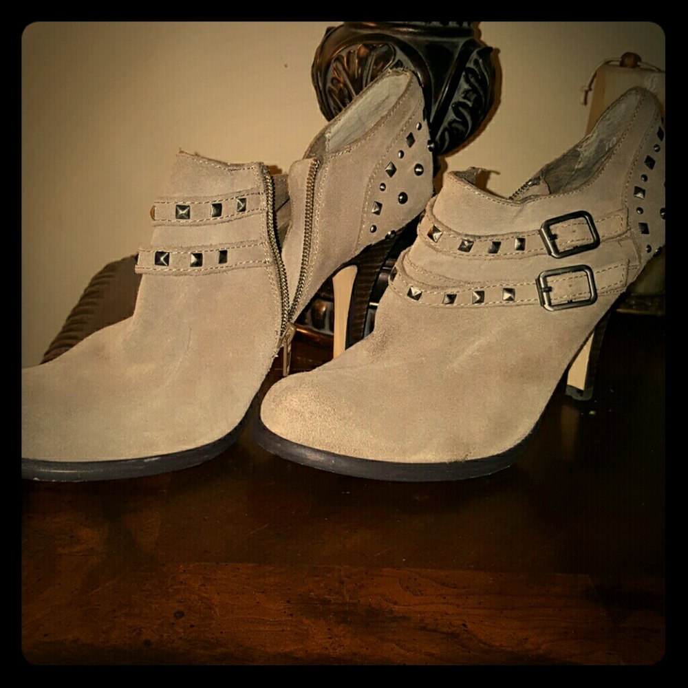 Seychelles studded booties