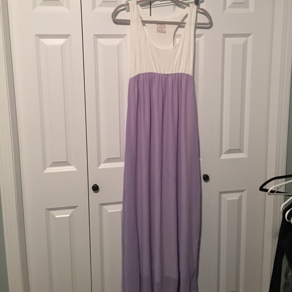 Boutique maxi lilac racerback chiffon bottom