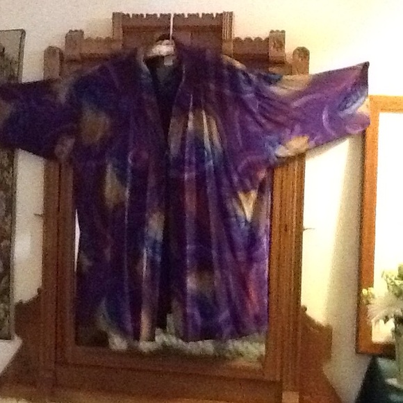 Silk Kimono style Jacket - Picture 3 of 3