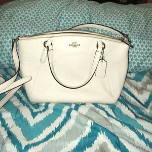 NWOT Pebble leather mini Kelsey satchel im/chalk