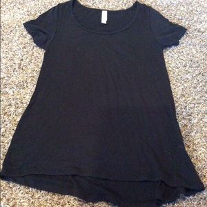LulaRoe black classic T