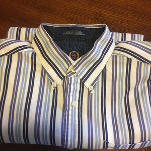 Men Tommy Hilfilger size M stripes Blue and White