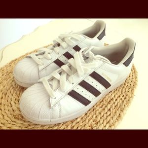 Adidas superstars