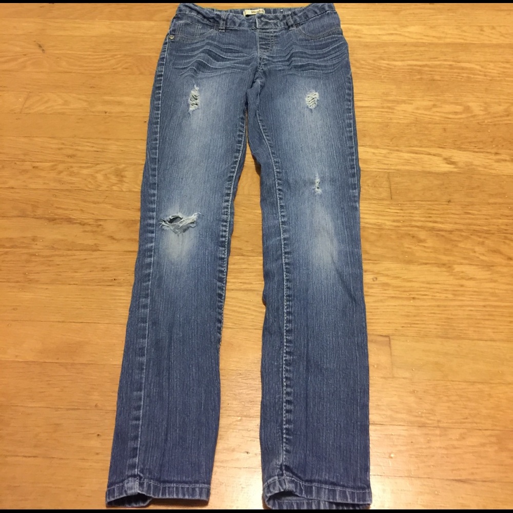 Ripped jeans youth girls
