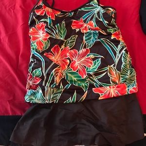 Swimsuit (Trimshaper) Top and bottom. size 18