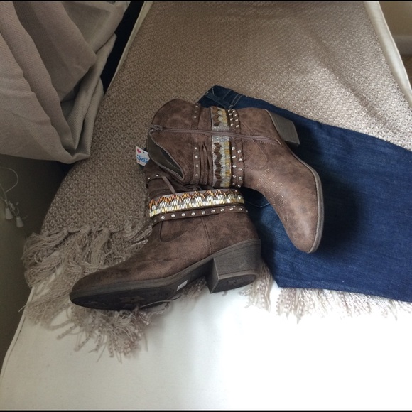 ❗️Last pair ❗️Brown suede like ankle boot - Picture 4 of 4