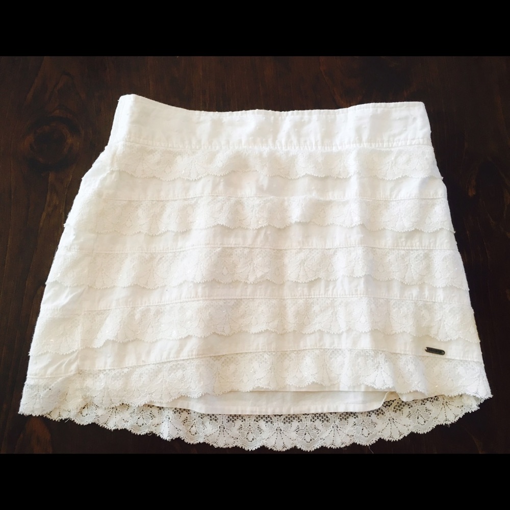 Sassy HOLLISTER lace skirt