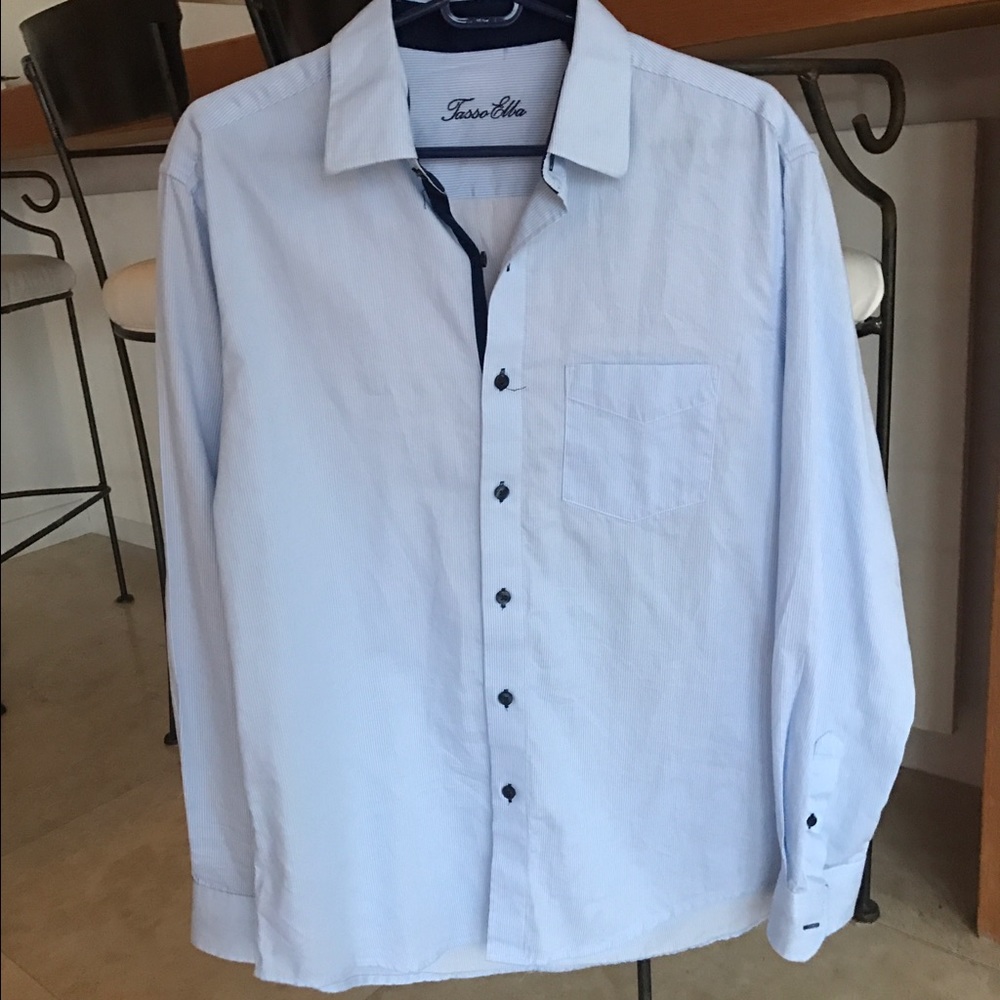 Button down - Picture 2 of 3