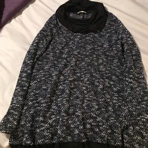 24 Karat Light weight sweater Tunic NWOT