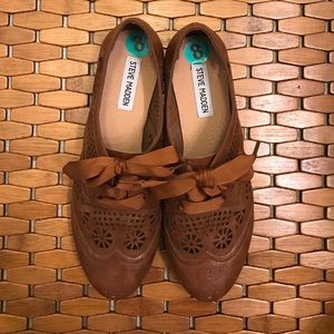 Brand new Steve Madden oxfords with laser cut outs