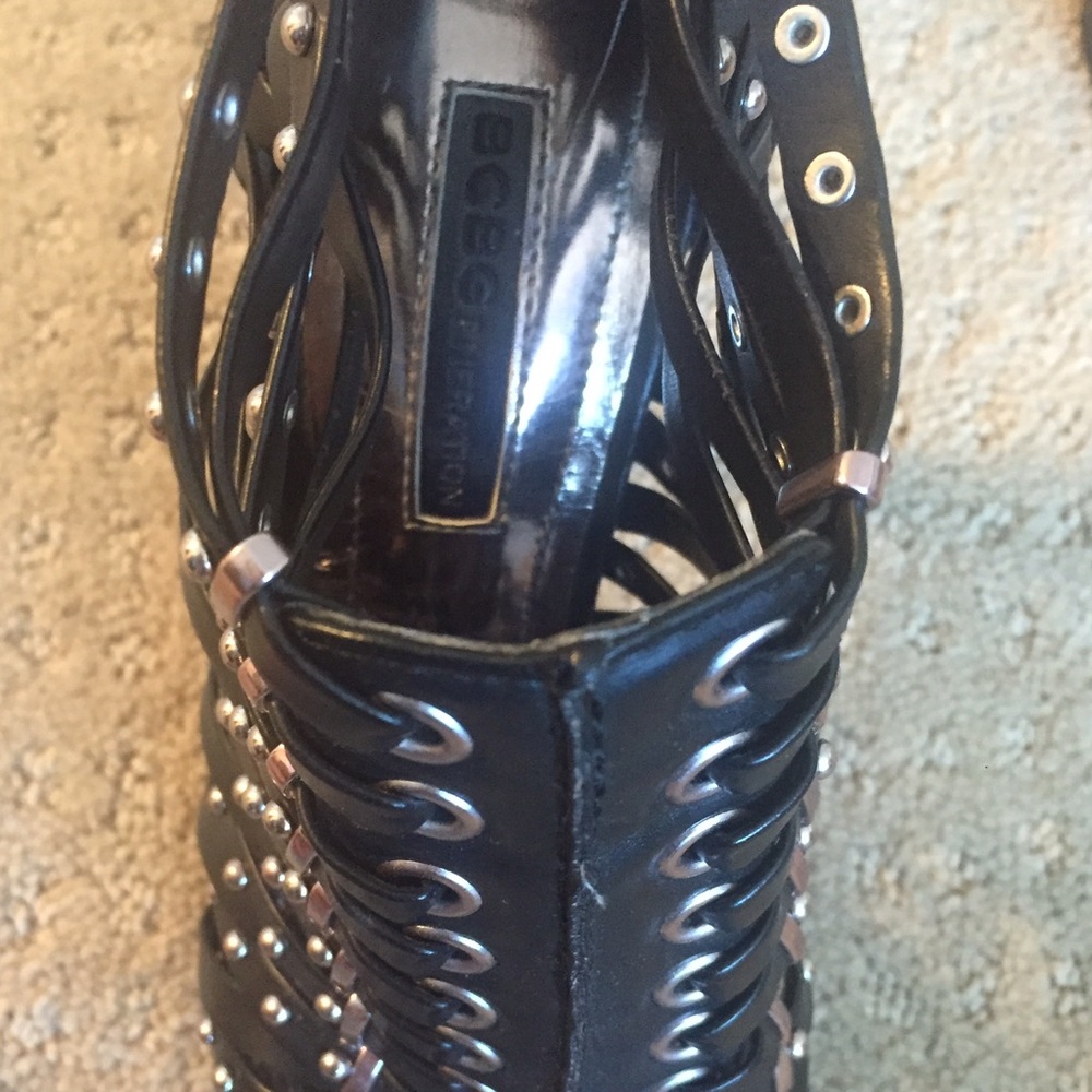 Shoes - Picture 2 of 2