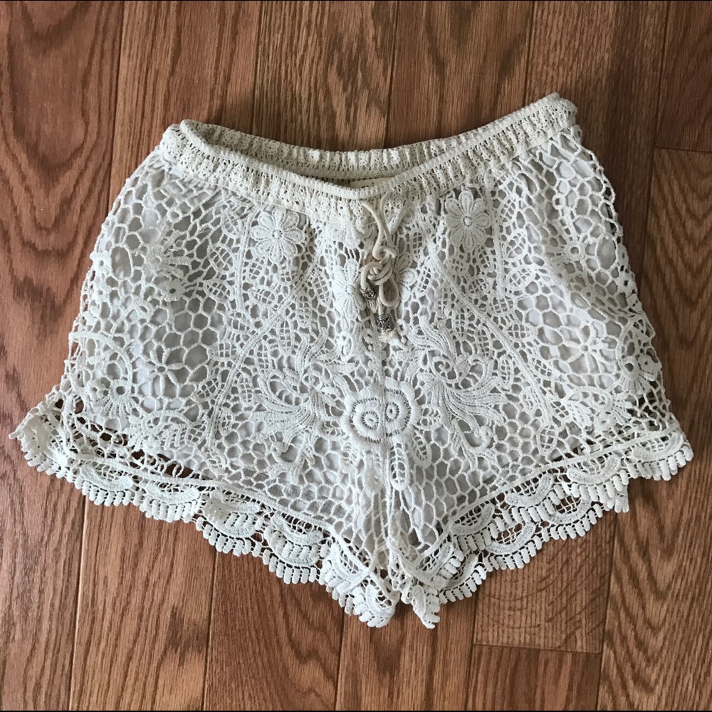 Lightweight Lace Shorts