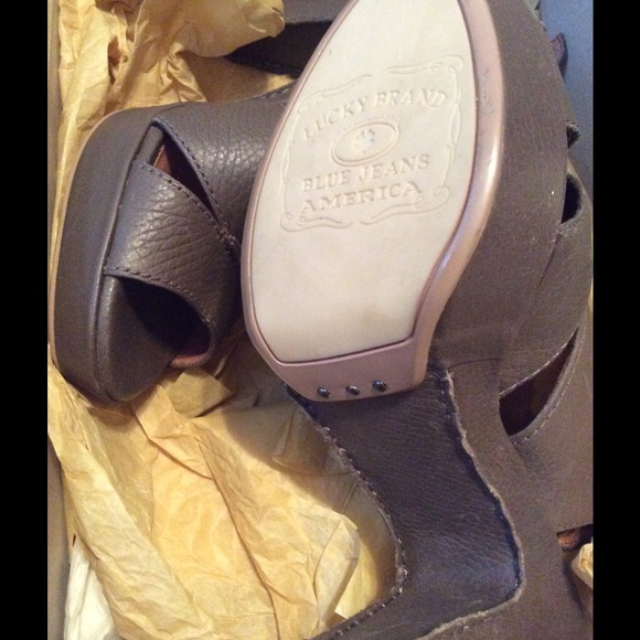 Leather Heels - Picture 1 of 3