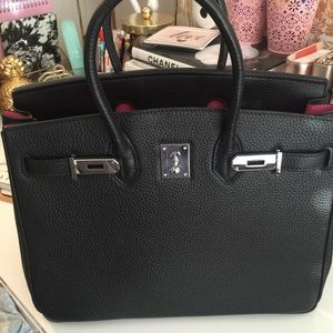 Black Ainifeel Leather bag