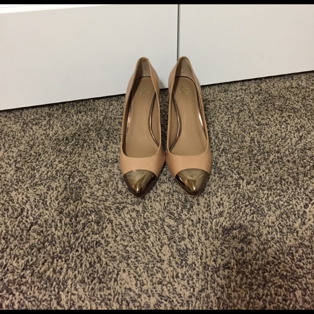 Ann Taylor nude heels