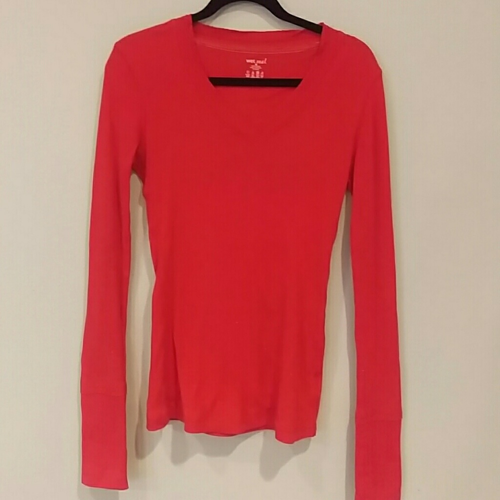 Ribbed Long Sleeved V-neck