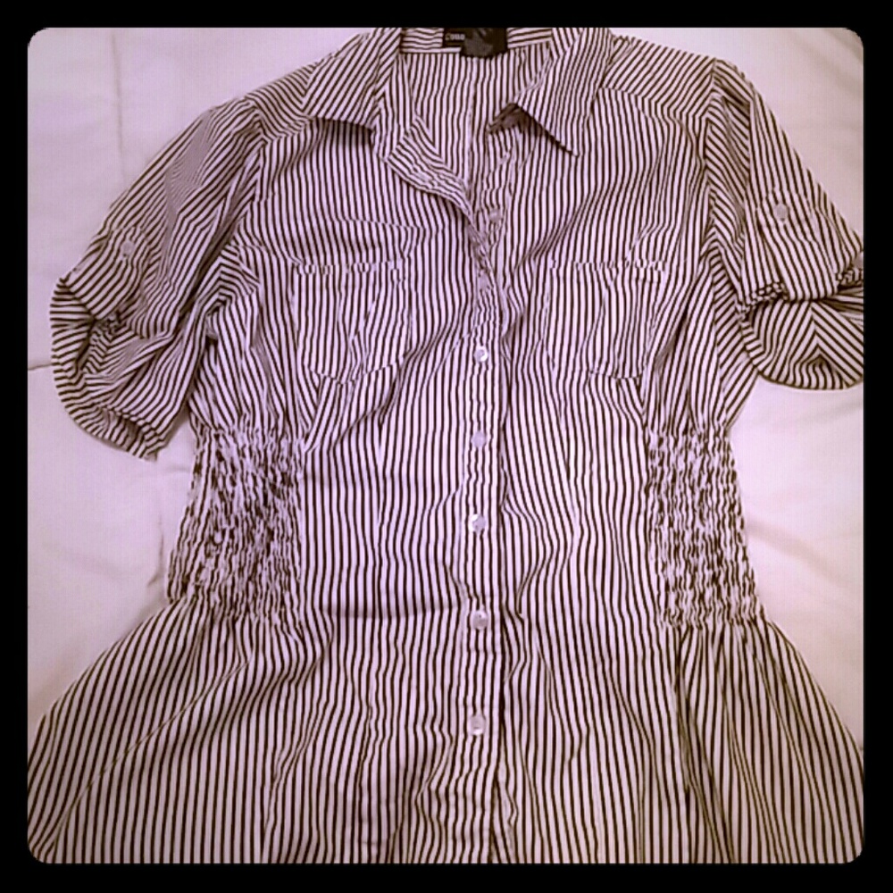 Short sleeved button down