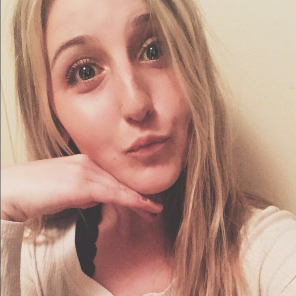 Meet your Posher, Ellie