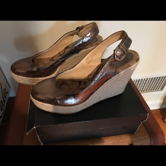 Coach metallic Slingback wedge - Picture 3 of 8