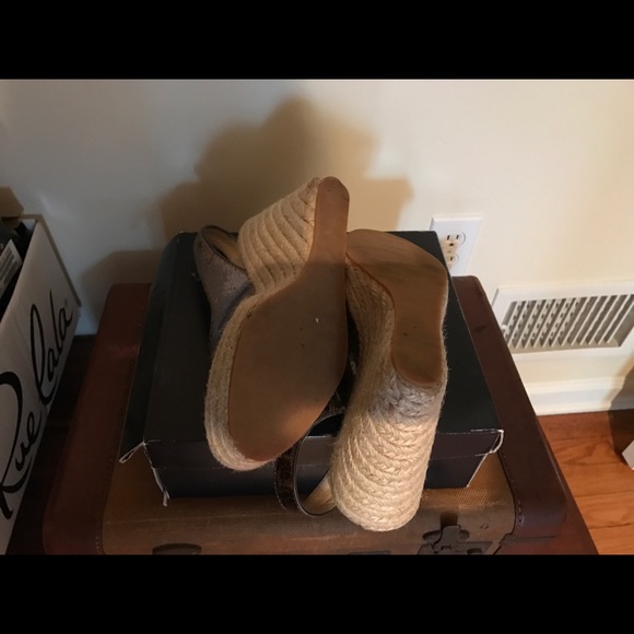 Coach metallic Slingback wedge - Picture 6 of 8