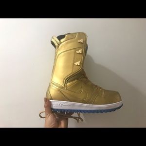Nike snowboard boots