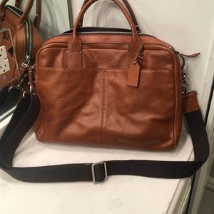 ☘️SALE☘️Fossil Messenger Bag
