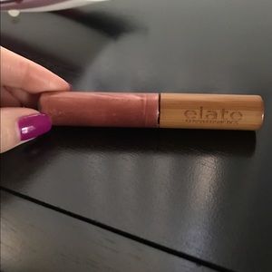 Elate Cosmetics lip gloss in "Spark"