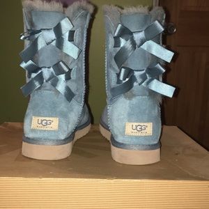 UGG's w/ Bailey Bow