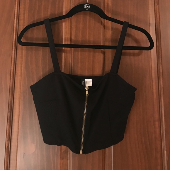 Crop top - Picture 1 of 2