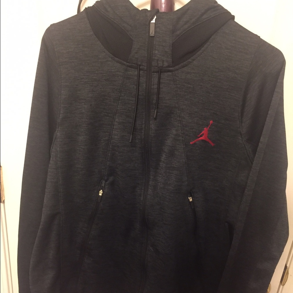 Men's Jordan Thermafit jacket size xl excellent