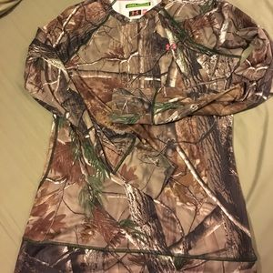 Under armour real tree camo shirt