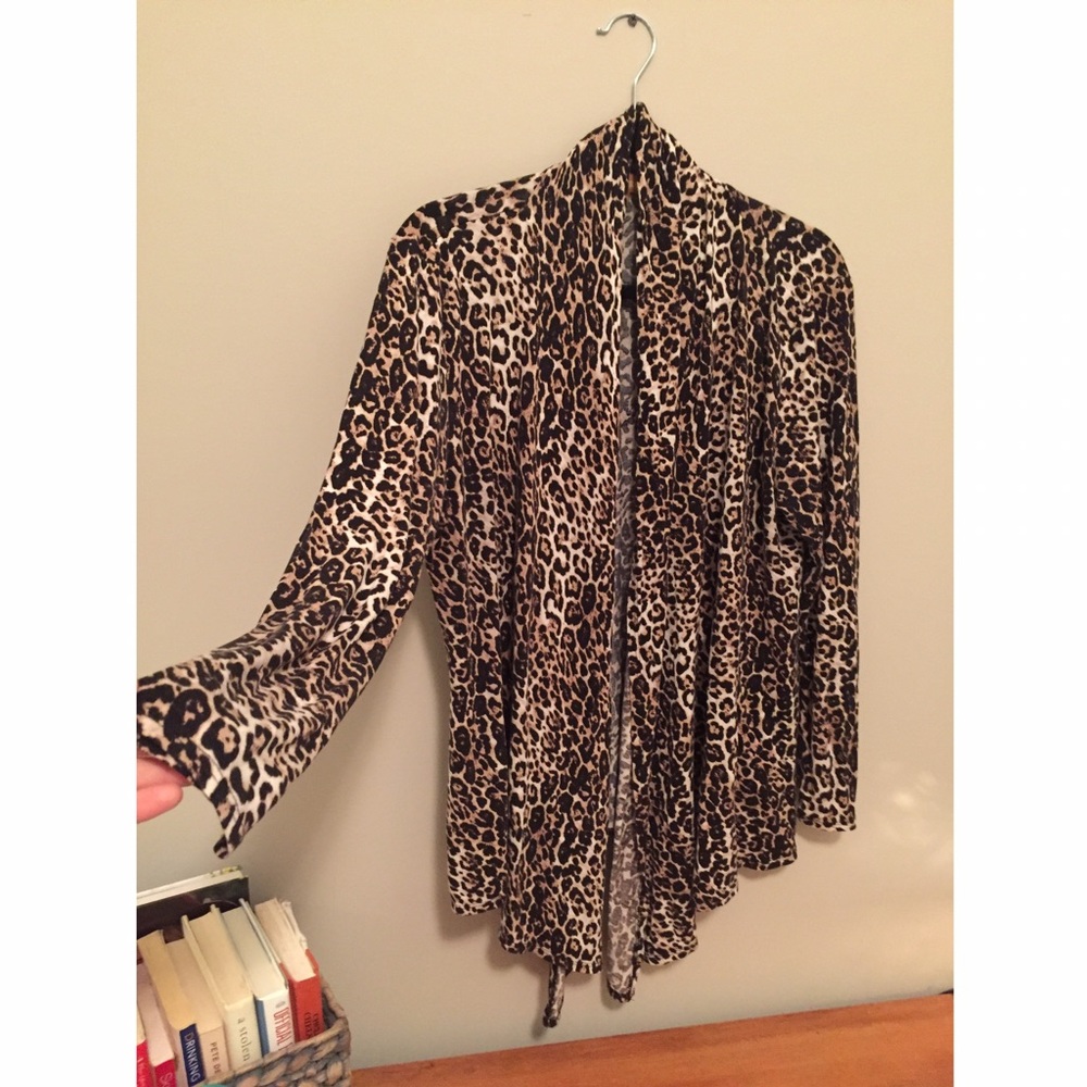 🐆 Leopard Cardigan - Picture 2 of 4