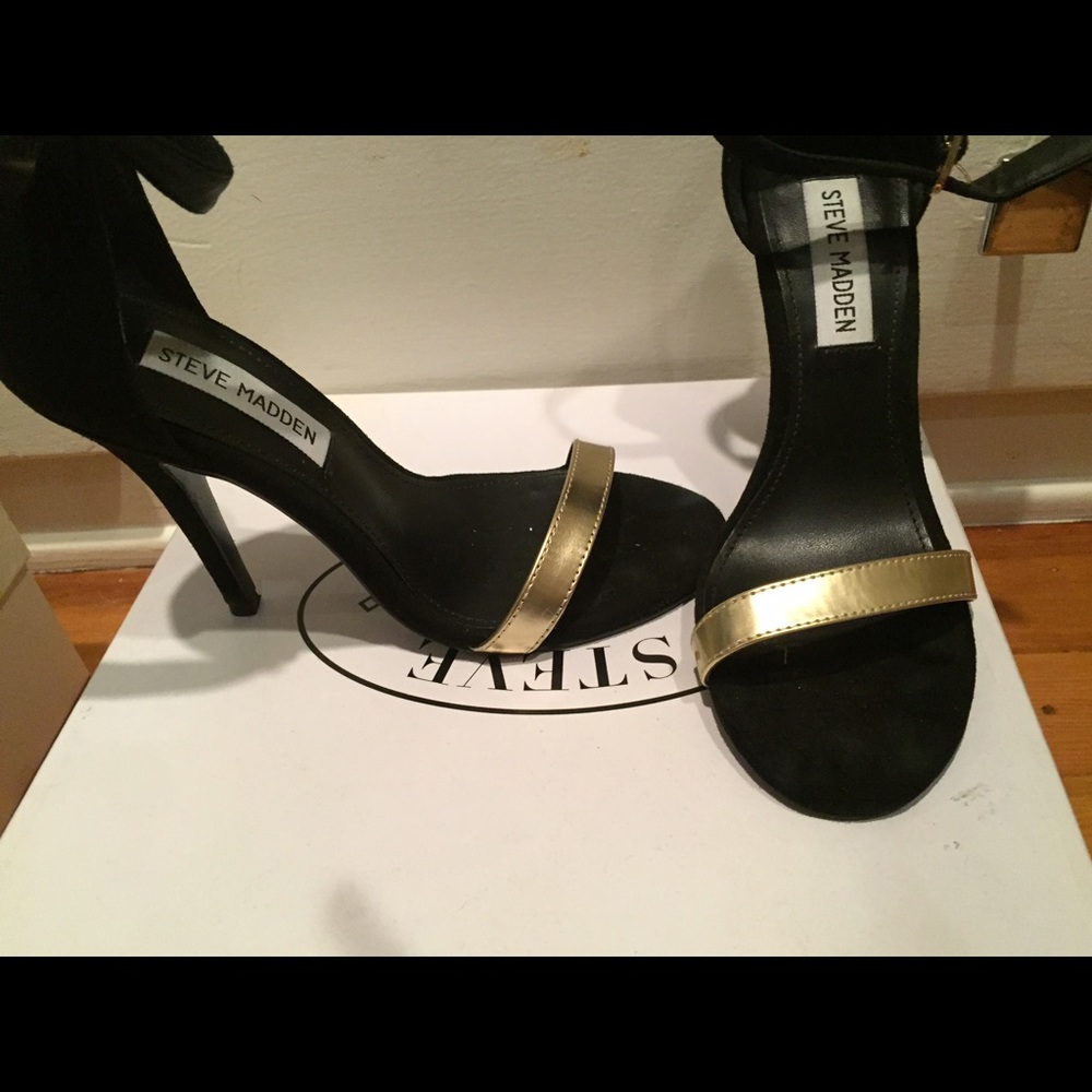 Brand New Steve Madden  black/gold