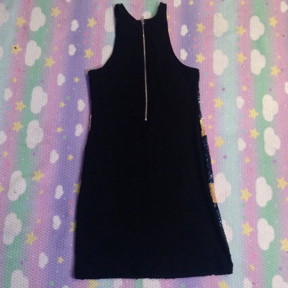 discount universe Dresses - DISCOUNT UNIVERSE HANDS SEQUIN DRESS SZ L discount universe Dresses - DISCOUNT UNIVERSE HANDS SEQUIN DRESS SZ L