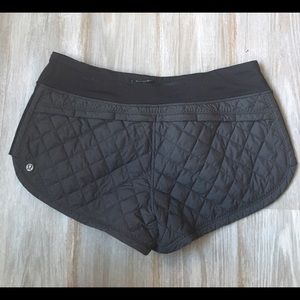 Lululemon hot cheeks shorts
