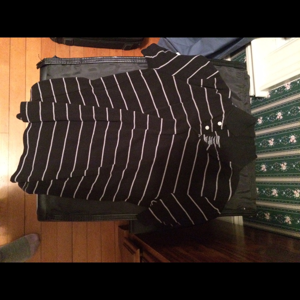 Black and grey stripped men's small polo