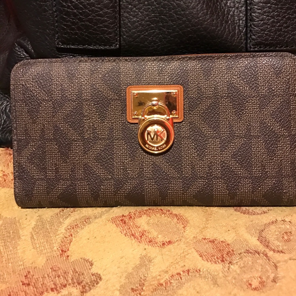 Authentic Michael Kors Wallet