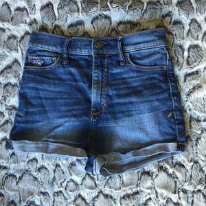 High Waisted Hollister Shorts (0)